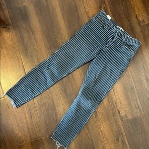 STS Blue Women’s Size 26 Striped Blue and White Jeans